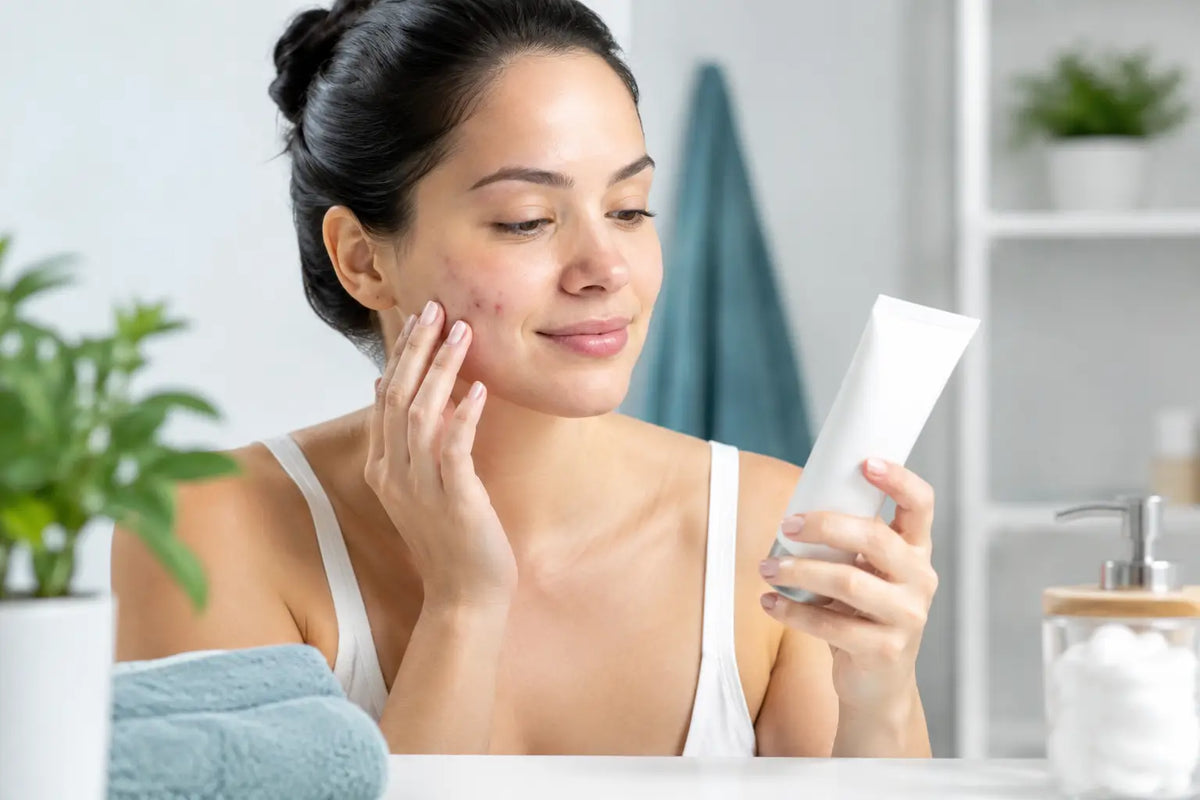 How to Choose an Acne Cleanser for Your Skin